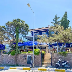 Lacivert 3*, Ayvalı Türkiye