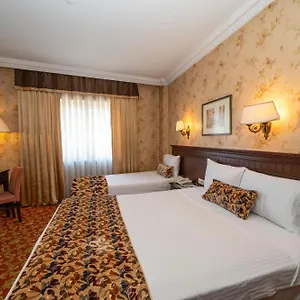 Pera Rose & Hb Hotel