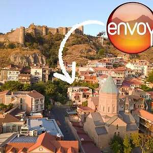 https://envoy-hostel.alltbilisihotels.com
